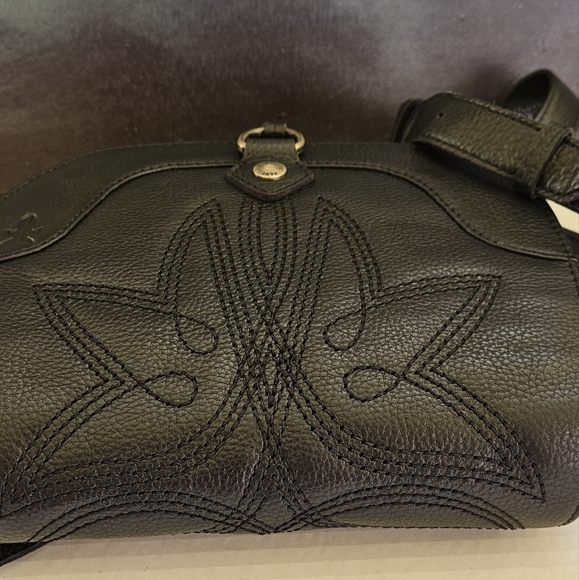FRYE Black Pebble Saddle Crossbody Bag NWT - Picture 7 of 16
